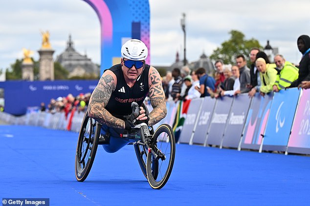 Wheelchair racer David Weir has announced his retirement from Paralympic competition