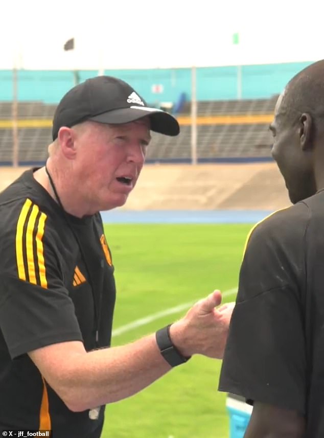 Steve McClaren is involved in BIZARRE video after first training