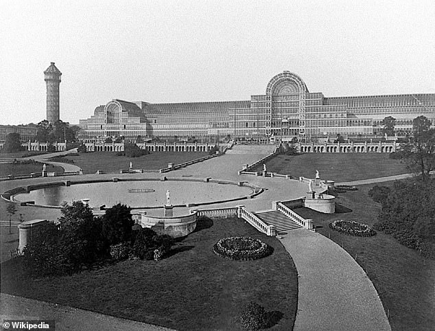 After the Exhibition, the palace was moved to Penge Common, near Sydenham Hill in south London, where it remained until it was destroyed by fire in November 1936.