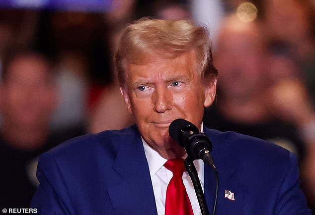 Donald Trump announced Wednesday night that he will travel to Springfield, Ohio, over the next two weeks, the center of false claims that migrants are eating pets.