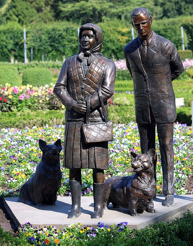 A bronze statue purporting to depict Queen Elizabeth II, Prince Philip and two corgis has sparked outrage as the public insists it looks nothing alike