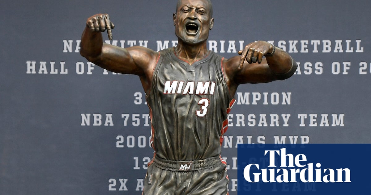 ‘Who the hell is this?’: Fans confused by Miami Heat’s Dwyane Wade statue