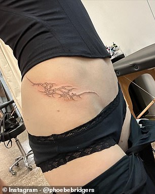 Phoebe Bridgers had a cybersigilism tattoo on her hip