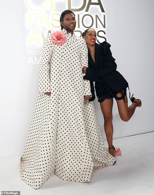 Kerry Washington presented Roach with the first-ever CFDA Stylist of the Year award in 2022