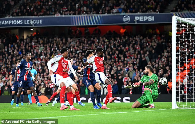 The Gunners doubled their lead before half-time with a Bukayo Saka free-kick that eluded everyone in the middle