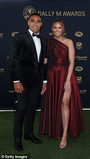 Sofi Leota and Joe Ofahengaue also attended the event, with Sofi wearing a beautiful maroon one-shoulder ball gown with a pleated detail and a thigh-high slit.