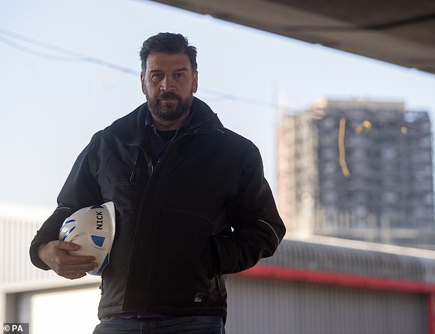 1727882583 727 Strictlys Nick Knowles accused of saying women from North East