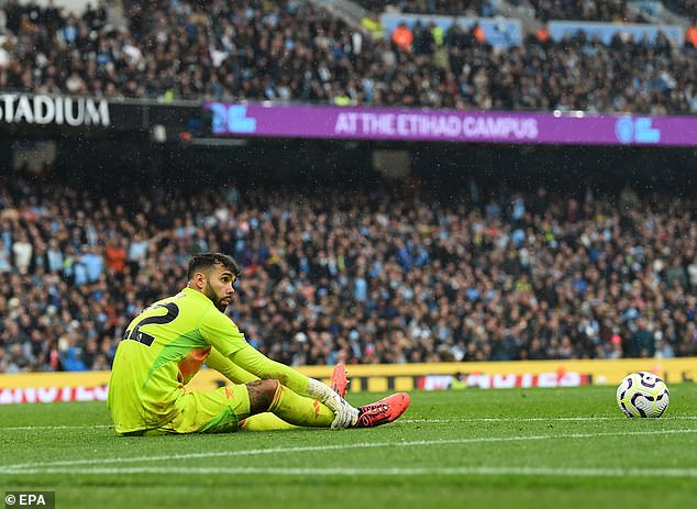 Raya then went to the ground with an apparent injury, prompting proceedings at the Etihad to be halted