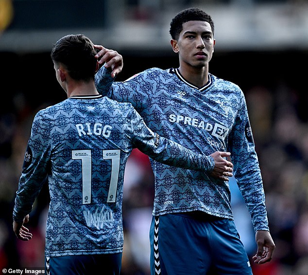 Grigg thrives in a Sunderland team alongside Jude Bellingham's brother Jobe (right)