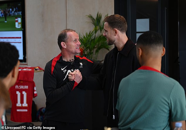 The Englishman also met the current assistant coach of the Reds, Sipke Hulshoff