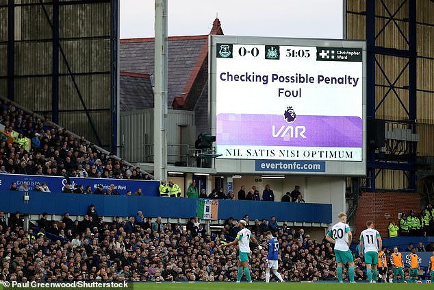 Several VAR reviews were required during Saturday night's match in the Premier League