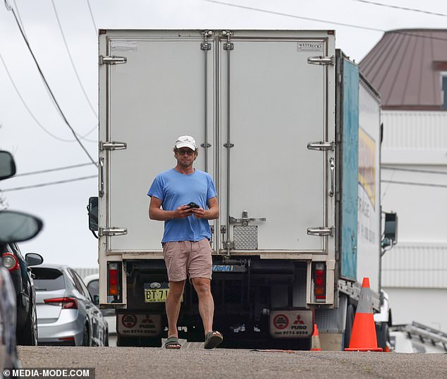 The Mentalist star, 55, was spotted supervising movers as they loaded items, including mattresses and household items, into the back of a truck