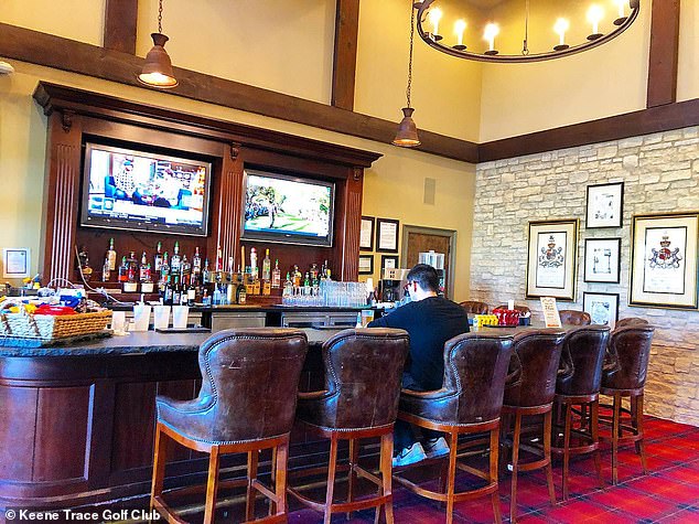 In the photo: a bar at the golf club