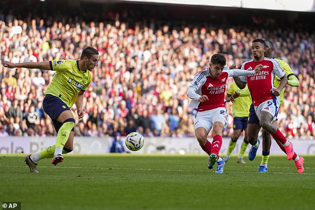 But Arsenal hit back immediately, with Kai Havertz continuing his hot streak to make it 1-1