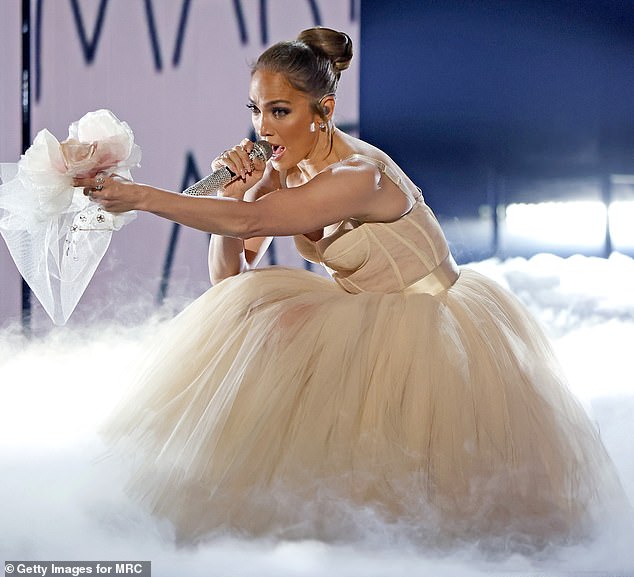 Jennifer performs at the 2021 American Music Awards at the Microsoft Theater in Los Angeles