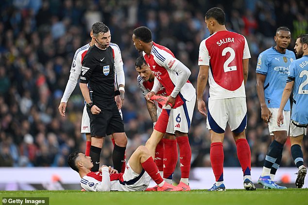 Gabriel Martinelli was among the players treated as Arsenal tried to hold on for a famous win