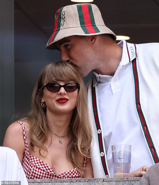 Taylor and Travis tried to quash 'showmance' rumors with their PDA performance at the US Open