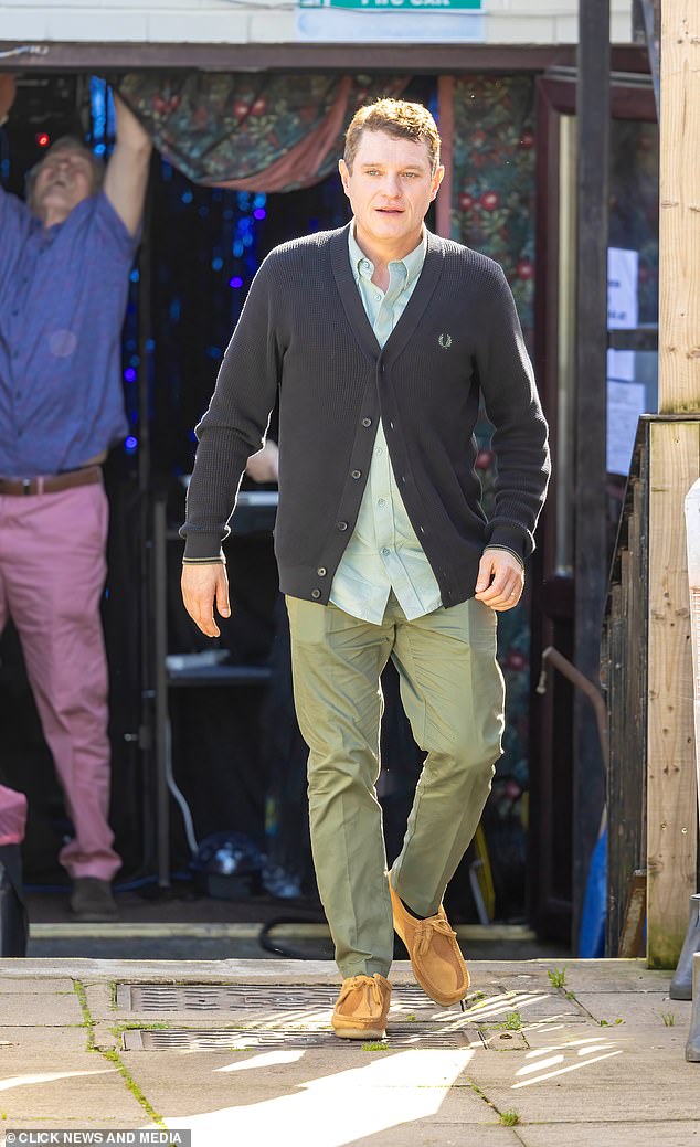 Mathew Horne (Gavin) was also seen filming with his co-stars