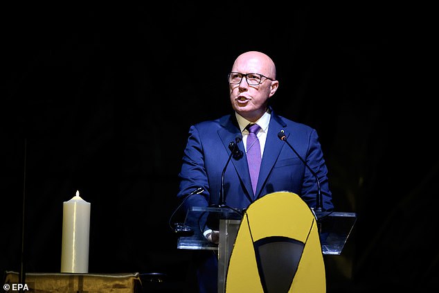 Peter Dutton addresses a crowd of 12,000 at a commemoration organized by the Zionist Council of NSW and the Jewish Board of Deputies of NSW