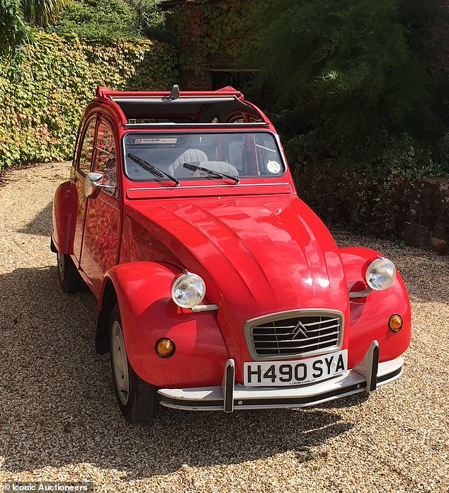 Iconic auctioneers will offer it without reservation to the highest bidder at the NEC Motor Show on November 9. Still, the company predicts it will cost between £15,000 and £20,000