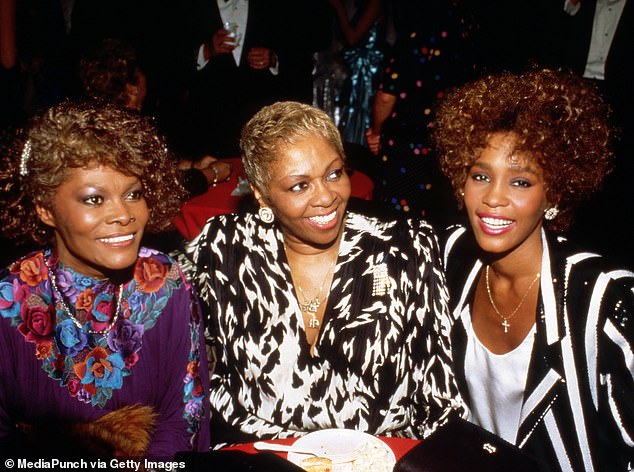 Dionne, Cissy and Whitney at the 14th Annual American Music Awards on January 26, 1987