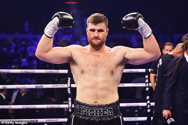 In another heavyweight bout, Johnny Fisher (12-0, 11 KOs), also known as 'The Romford Bull', will take on the British journeyman and Dave Allen (21-6-2, 18 KOs)