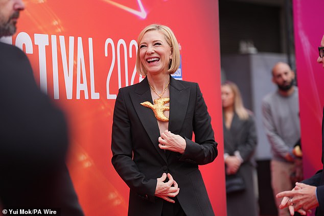 The new series follows Catherine Ravenscroft (Blanchett), a television documentary journalist whose work is built on exposing the transgressions of long-respected institutions.