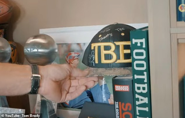 The quarterback also received a signed hat from Floyd Mayweather after his fight with Conor McGregor