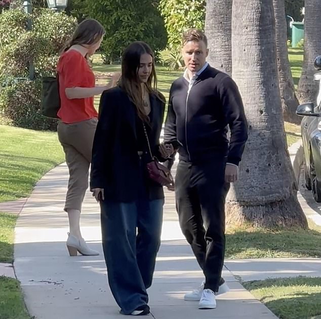 The Honest Company co-founder and former Chief Commercial Officer (CCO) also wore a pair of black running sneakers while carrying a Channel handbag over her shoulder