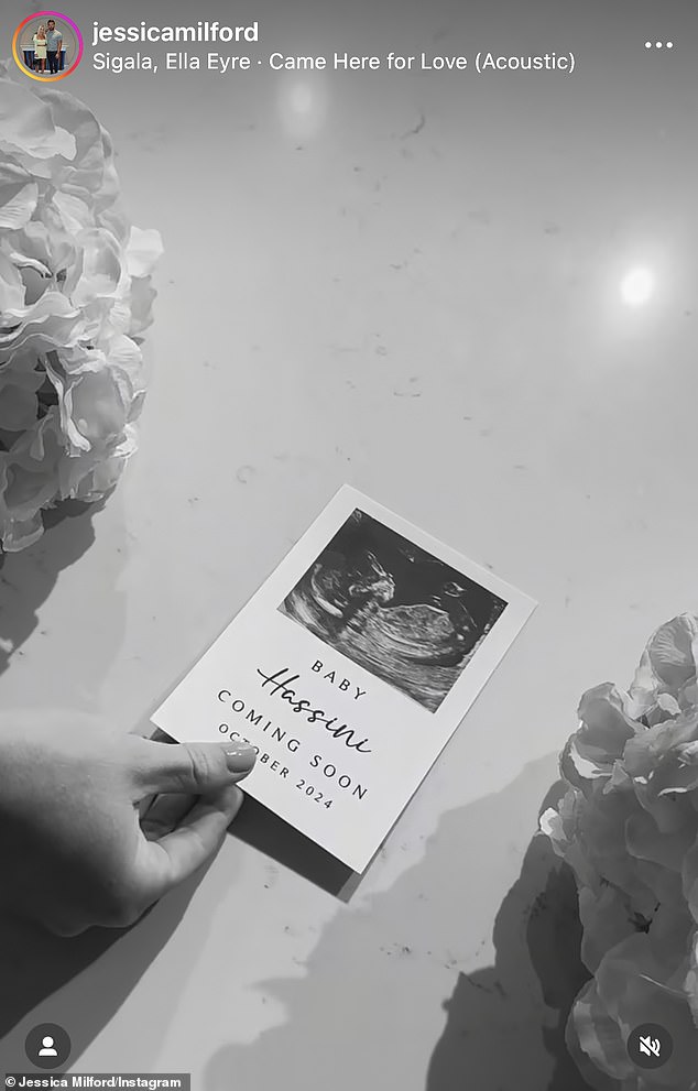 Jessica wrote on Instagram of the couple's pregnancy reveal: 