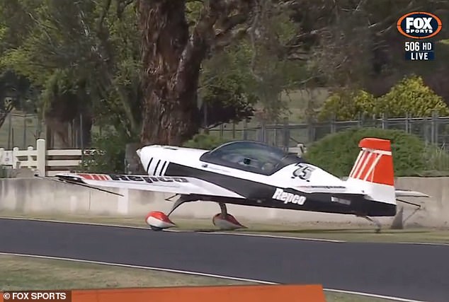 Fox Sports presenter Jess Yeats said the plane was an aerobatic flight and was one of the fastest planes of its kind in the country