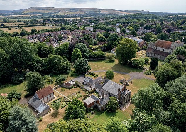 The historic Gatewick House was purchased in 1953 by one of Alick's descendants, barrister and JP David Yorke, following his marriage to Anne Mackail, great-granddaughter of the famous Pre-Raphaelite artist Sir Edward Burne-Jones.