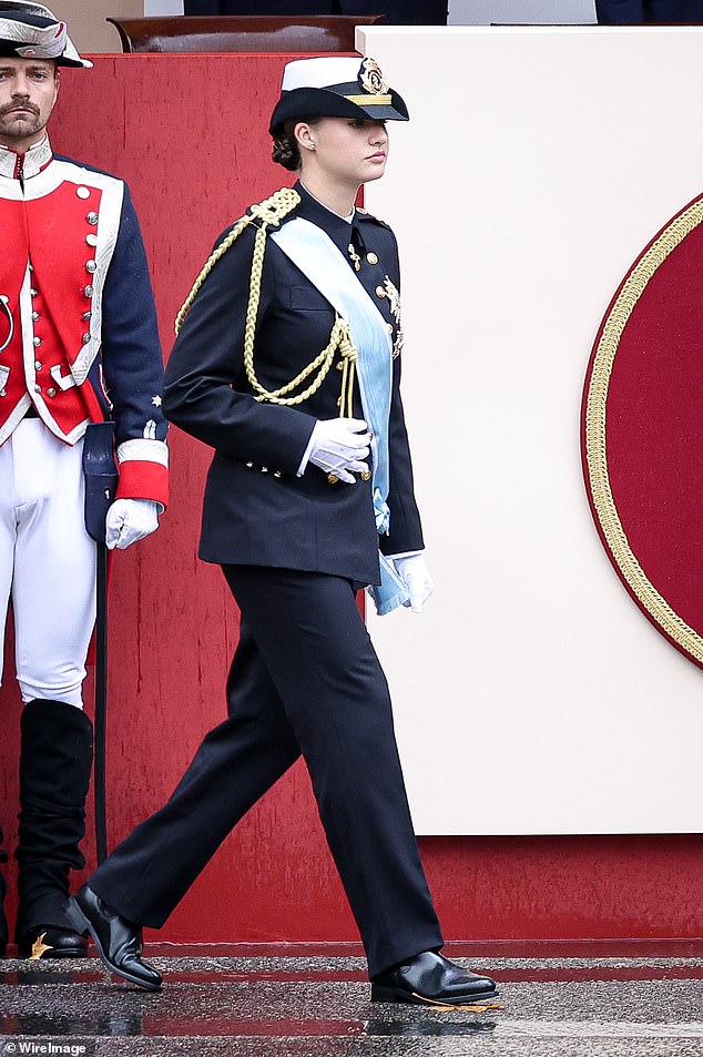 Leonor wore her military attire as she is currently completing a three-year military training course