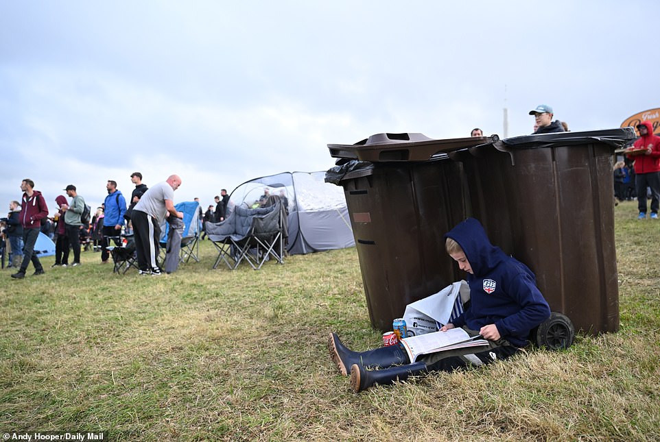 Excited supporters pitched their tents and enjoyed some down time as the rain cleared between races on Sunday