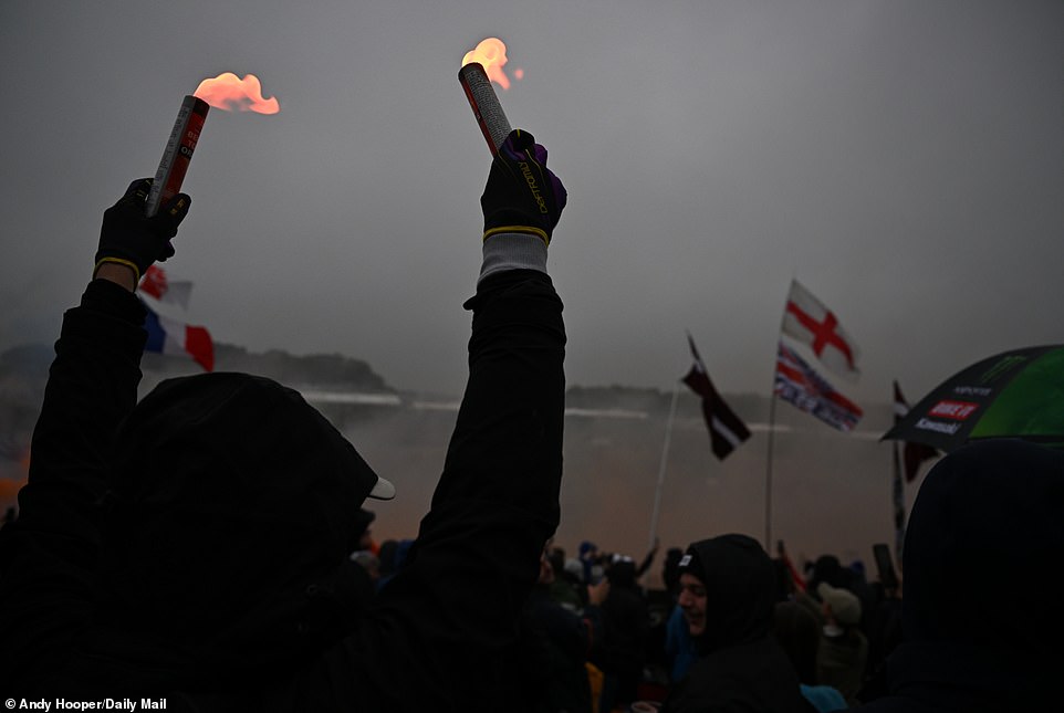 1728907016 393 PHOTO SPOTLIGHT Fans descend on a rainy Matterley Basin Circuit