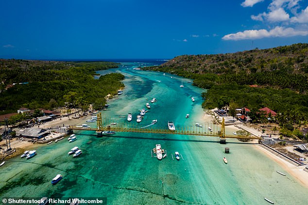 Ms Lewis fell 10 meters from the Yellow Bridge, which connects Nusa Lembongan to another nearby small island: Nusa Ceningan