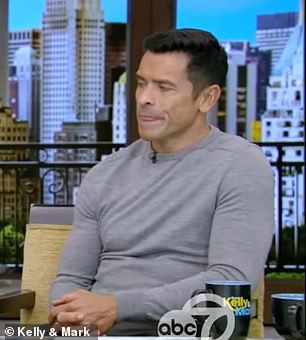 1728929107 876 Kelly Ripa shocks fans by telling husband Mark Consuelos she