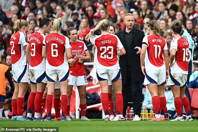 Mail Sport understands as well as fans' criticism, Eidevall had lost the Arsenal dressing room