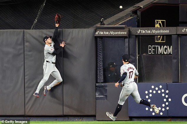 1729050554 740 Aaron Judge ends home run drought at the perfect time