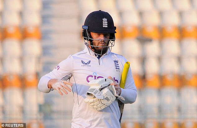 Ben Duckett was dismissed after facing just two balls as the first-innings centurion swept