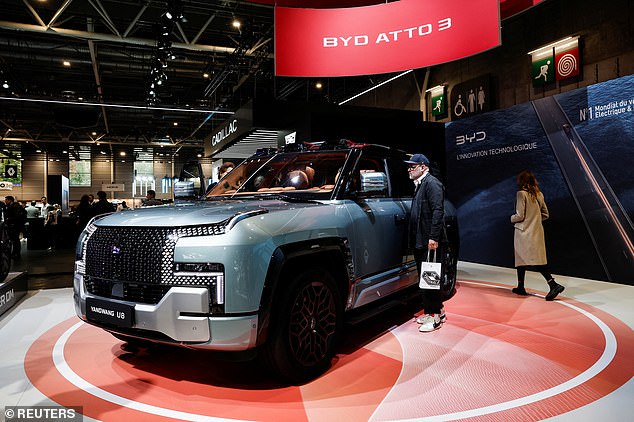 The U8 was one of the stars at the 2024 Paris Motor Show this week, with its unique features setting the hybrid SUV apart from everything else