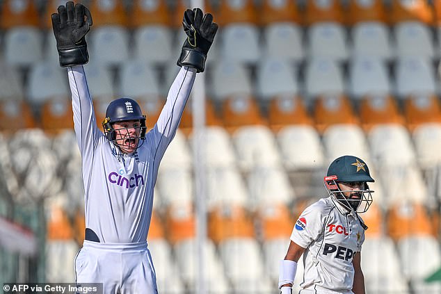 However, England will rue the dropped catches, with wicketkeeper Jamie Smith making one mistake