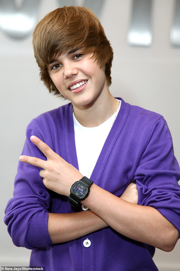 Justin is seen at his stardom debut in 2009