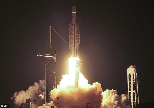 A SpaceX Falcon Heavy rocket carrying the spaceplane lifts off from the Kennedy Space Center in Cape Canaveral, Florida, December 28, 2023