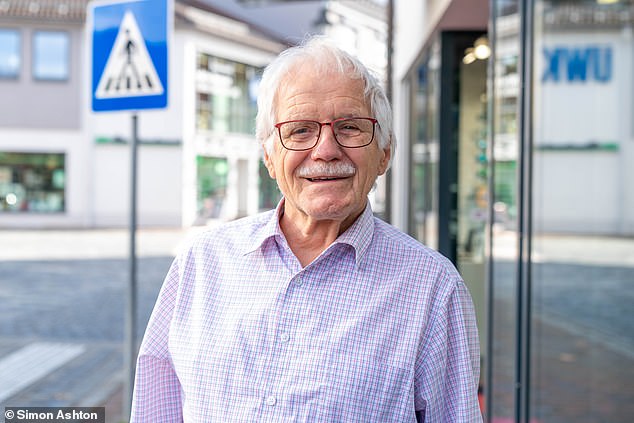 In the photo: Mayer Reiner, a friend of the Tuchel family who has lived in Krumbach for decades, says that Tuchel used to be a Bayern Munich fan, but is no longer a fan.