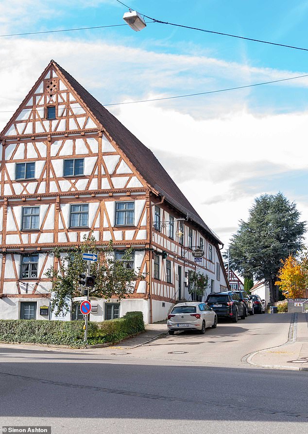 Here you will see the Krumbach marketplace and the historic town hall