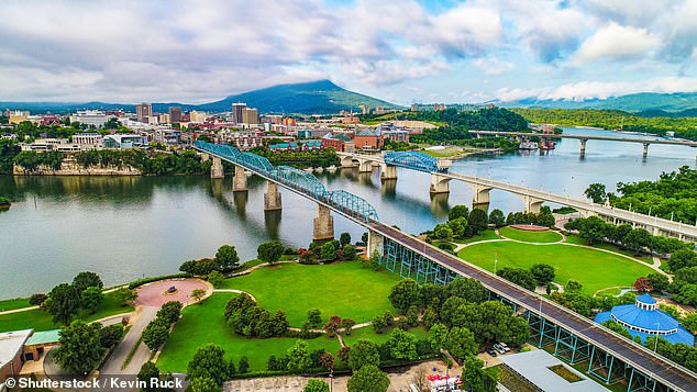 While trying to scare other haymakers, Jessen tried to jump onto the trailer, slipped and fell under the wheels. According to police, he was found unconscious (photo: Chattanooga, TN)