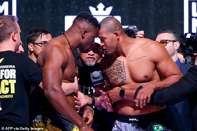 1729381572 959 Francis Ngannou KNOCKS OUT Renan Ferreira at PFLs Battle of