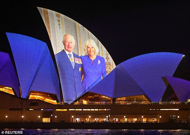 1729386128 408 Royal couple tickled by warmth of Australia welcome after rainy