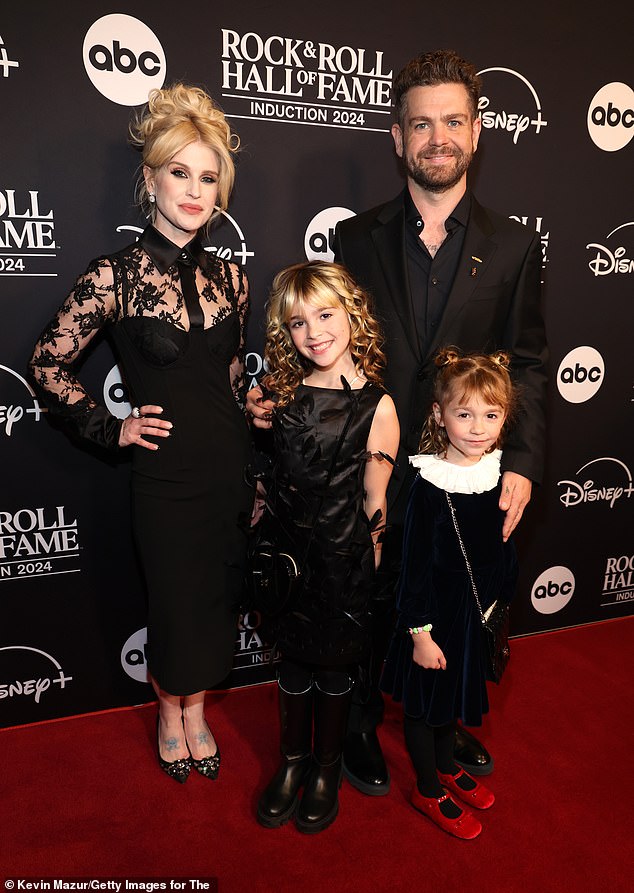 Kelly and Jack with his daughters Andy and Minnie on the red carpet at the Rock & Roll Hall Of Fame Inductees Ceremony on Saturday evening